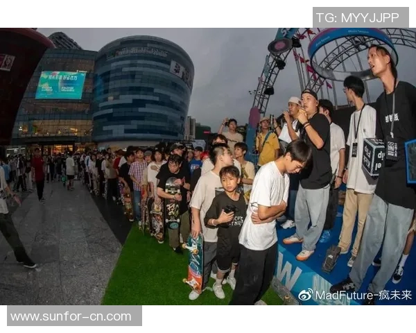 深圳滑板队配合引发热议争议背后的团队默契与挑战