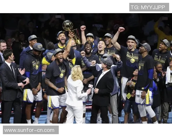 勇士狂胜快船46分展现强大实力全场比赛精彩瞬间回顾